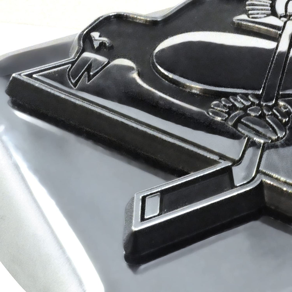 Toronto Maple Leafs Hitch Cover Solid Metal with Raised Chrome Metal Emblem 2" Square Type III