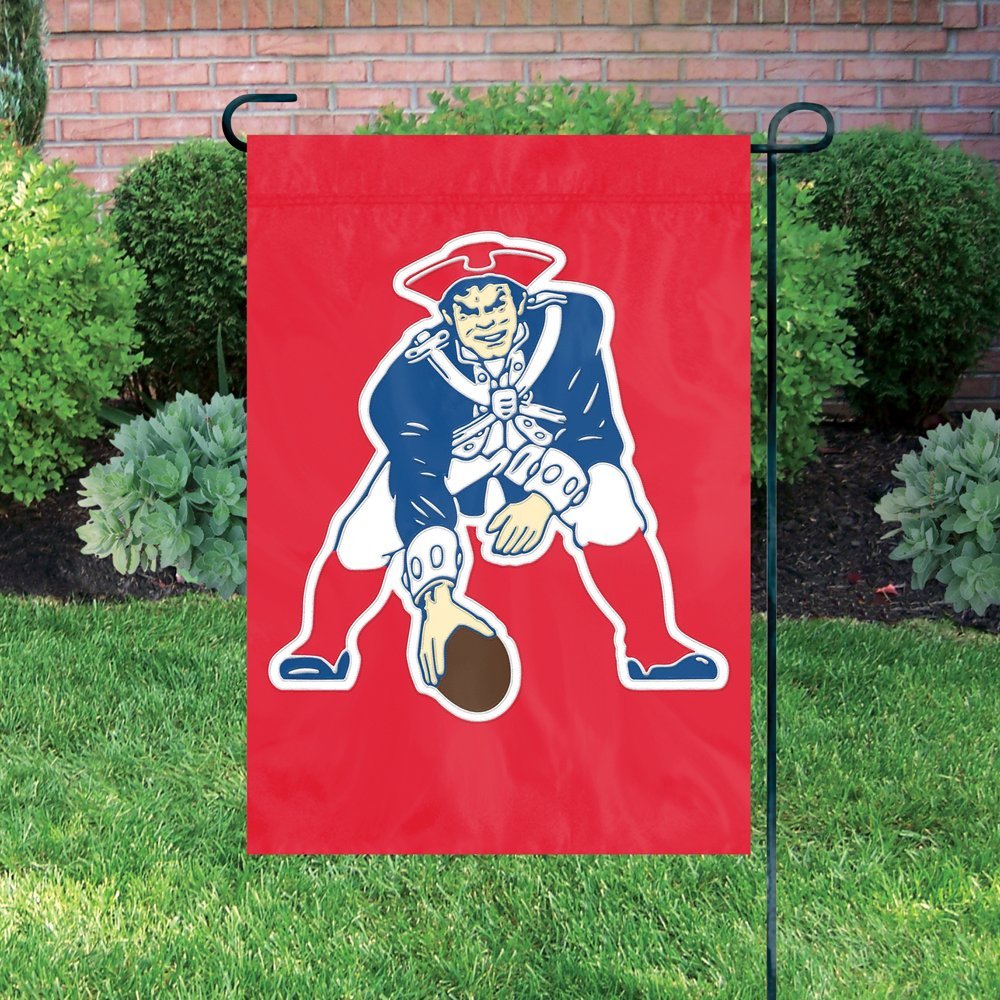 New England Patriots Premium Garden Flag Banner, Retro Logo, 12.5x18 Inch, Embroidered Applique, Nylon