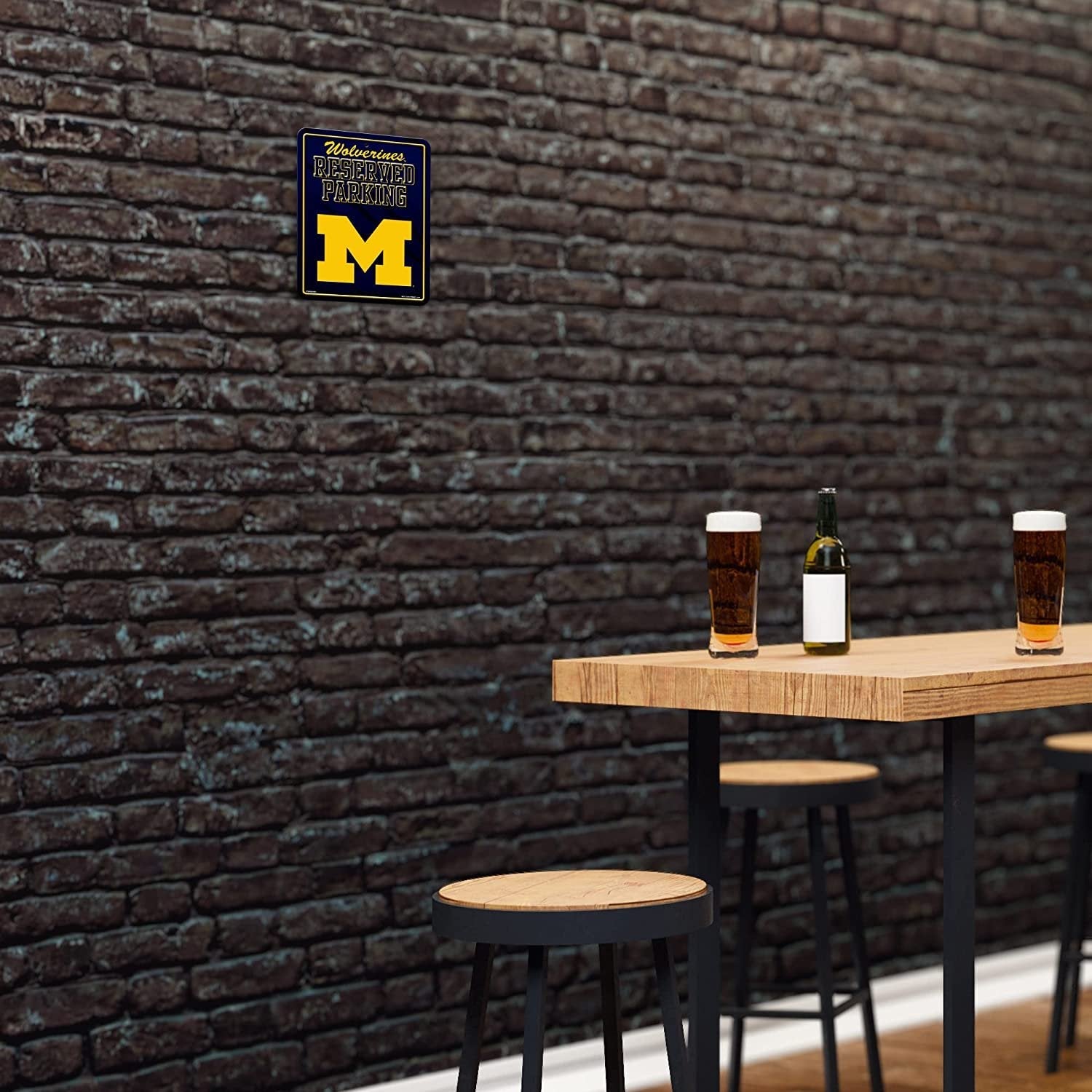 University of Michigan Wolverines Metal Parking Novelty Wall Sign 8.5 x 11 Inch