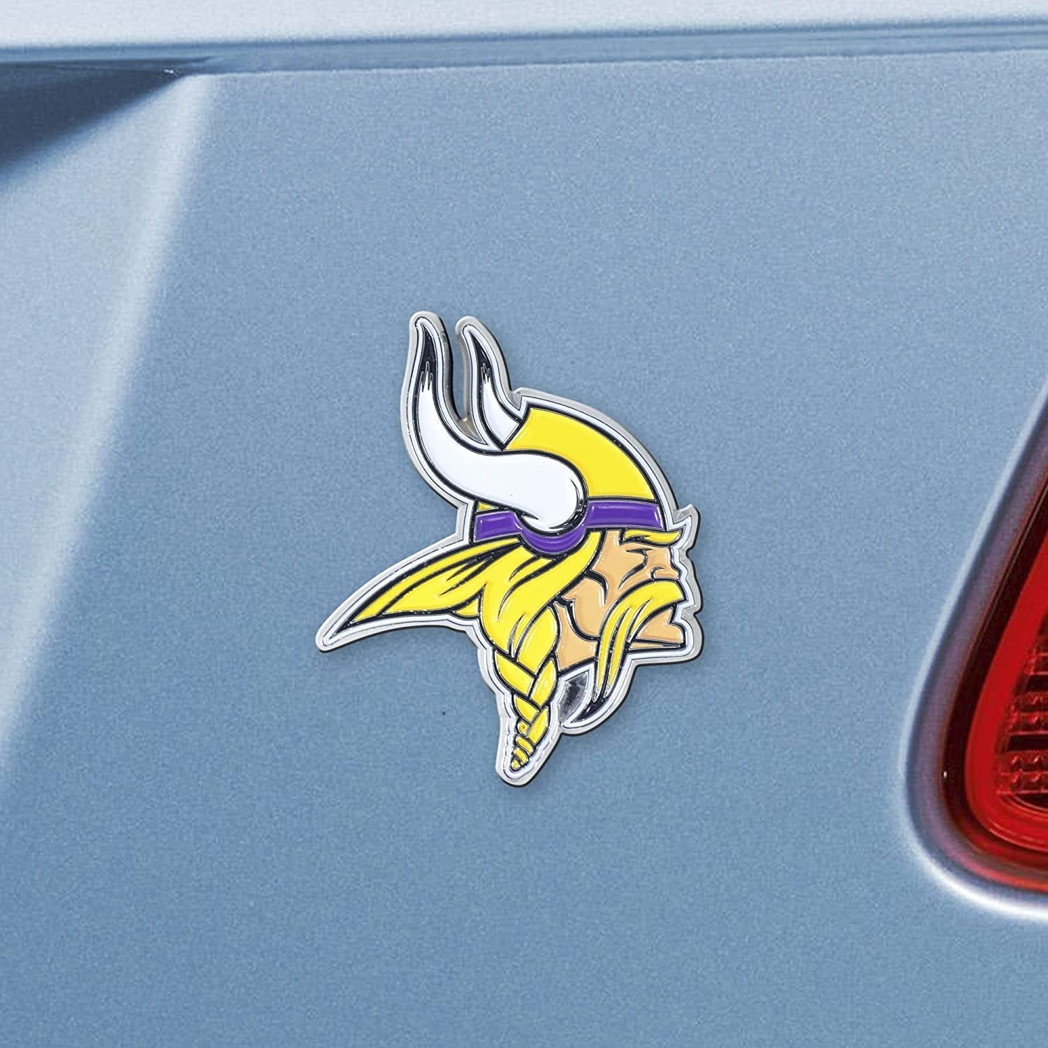 FANMATS 22581 Minnesota Vikings 3D Color Metal Emblem, Diecut Team Logo Auto Emblem